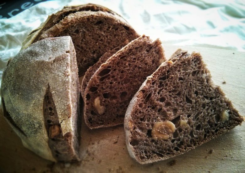 pane-semolato-gd-nocciole, noci-cacao0