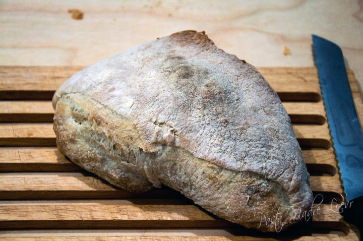 Pane maltagliato a lievitazione naturale