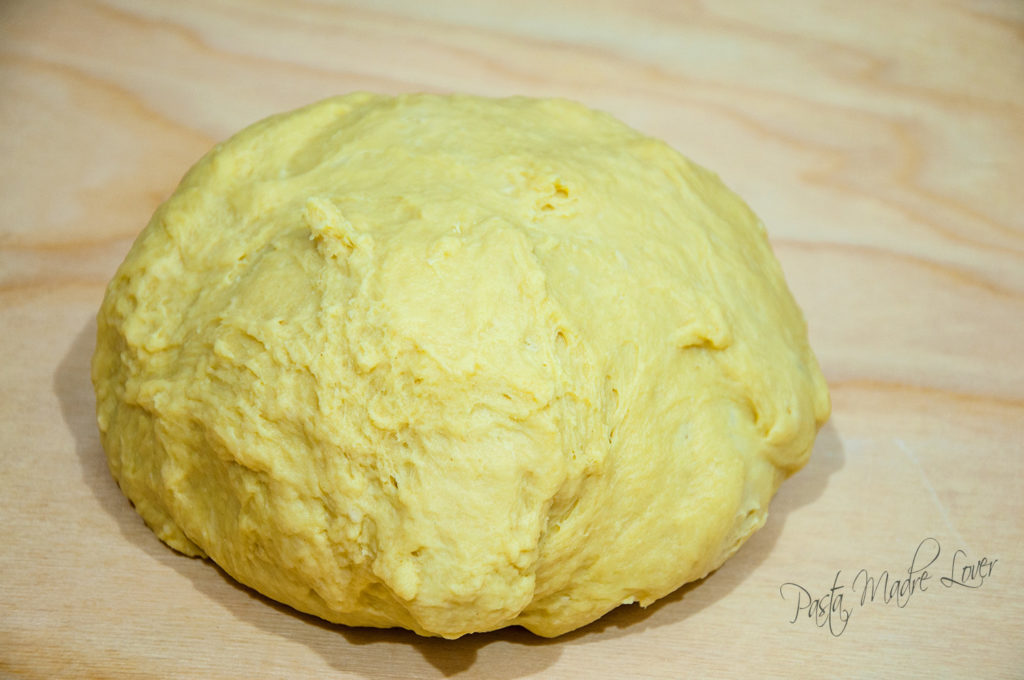 Pane intrecciato con zucca al Roux con fondente e noci