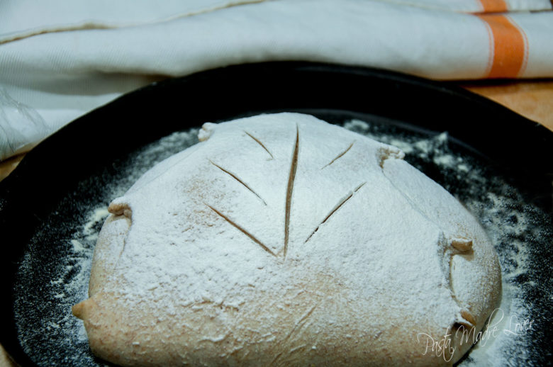 Pane senza impasto a forma di foglia
