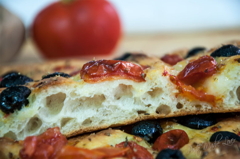 Focaccia barese