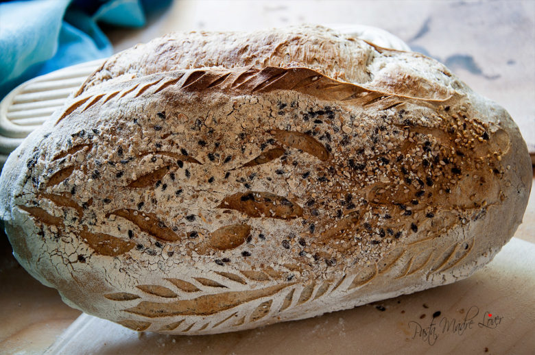 Pane con sette cereali - Profumo di paese