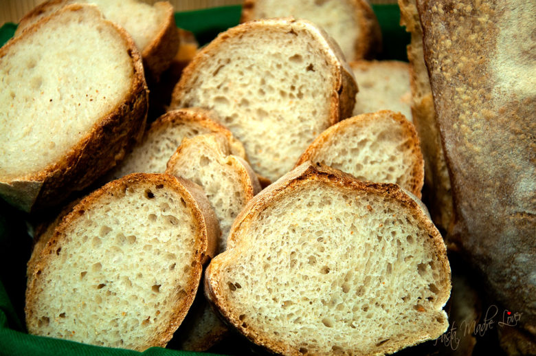 Batard, pane con miscela di farine di frumento tenero e duro