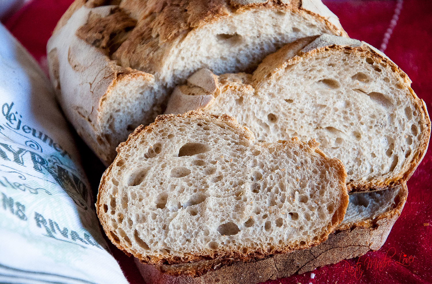 Pane di altri tempi con pasta di riporto